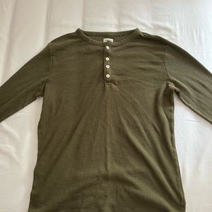 Green knit long sleeve